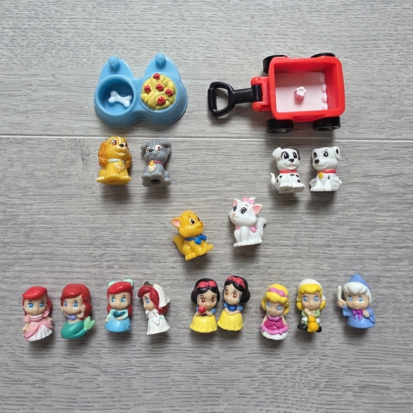 Disney Squinkies - Picture 1 of 5